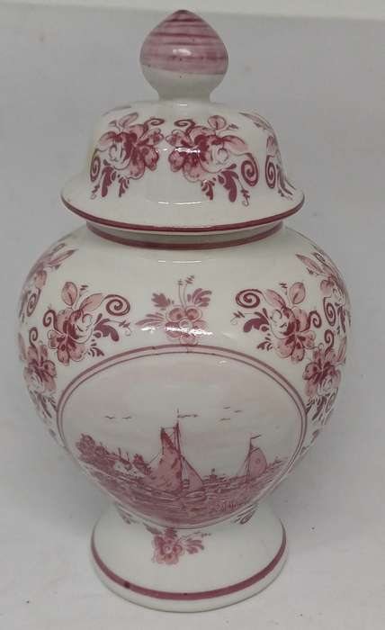 TWO PINK DELFT ITEMS