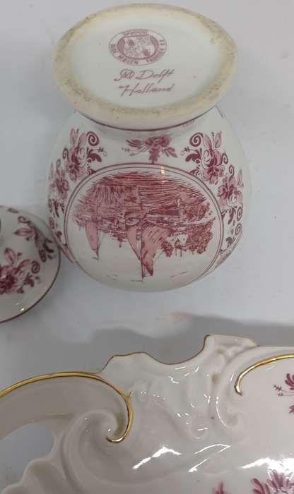TWO PINK DELFT ITEMS