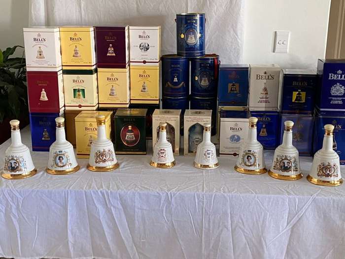 Bells Whiskey Decanters & Christmas Calendar Decanters, Collection 38 pieces, sealed, R48800