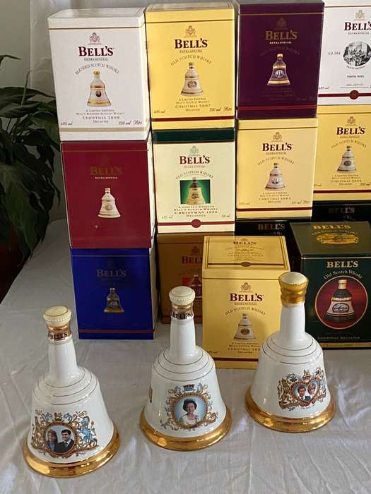 Bells Whiskey Decanters & Christmas Calendar Decanters, Collection 38 pieces, sealed, R48800