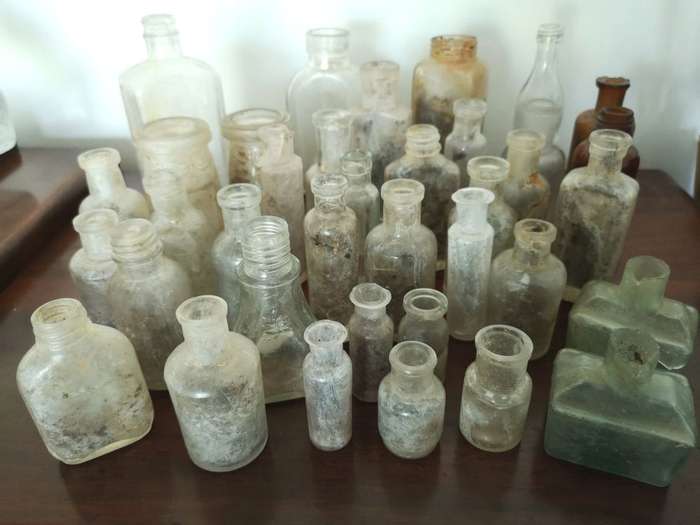 Assorted Vintage Bottles - JOB LOT of 35 Bottles, Jars and lids