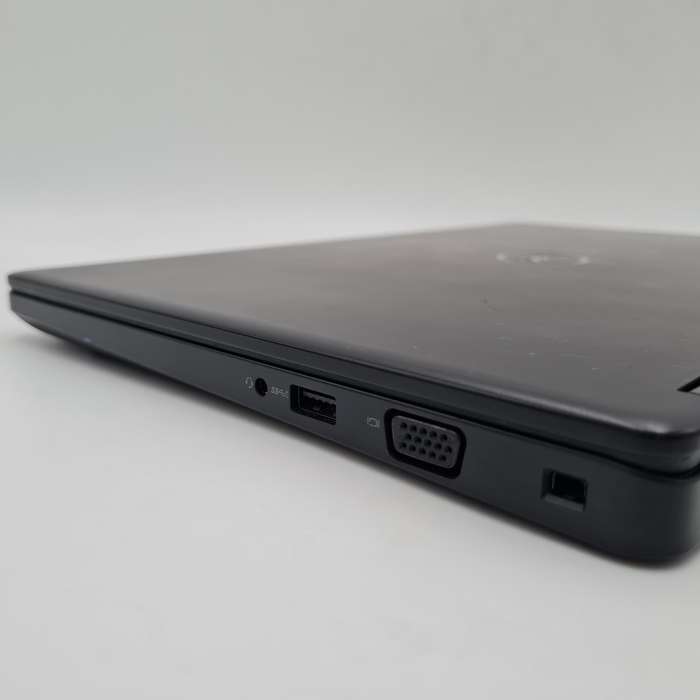 Dell Latitude 5490 - Intel Core i7 8650U, 16GB DDR4 RAM, 256GB NVMe SSD