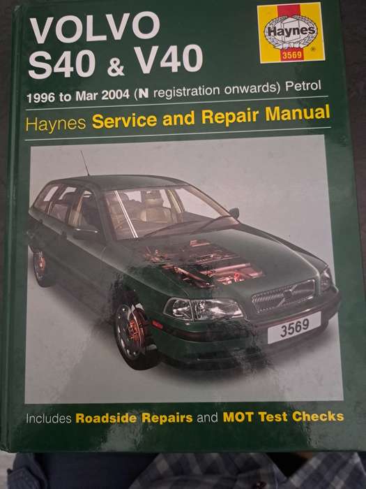 VOLVO S40 AND V40 SERVICE AND REPAIR MANUAL - HAYNES