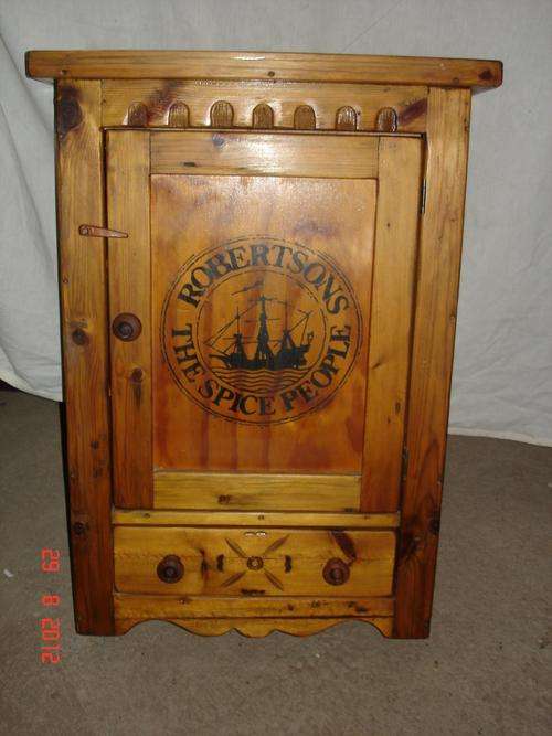SPICE RACK " ROBERTSONS "