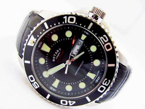 Authentic ROTARY GENTS DIVER STYLE CHRONO DAY AND DATE