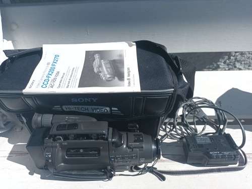 VINTAGE Sony Handycam Video 8 Tape Video Camera Sony CCD FX-270 Camcorder Black Rare