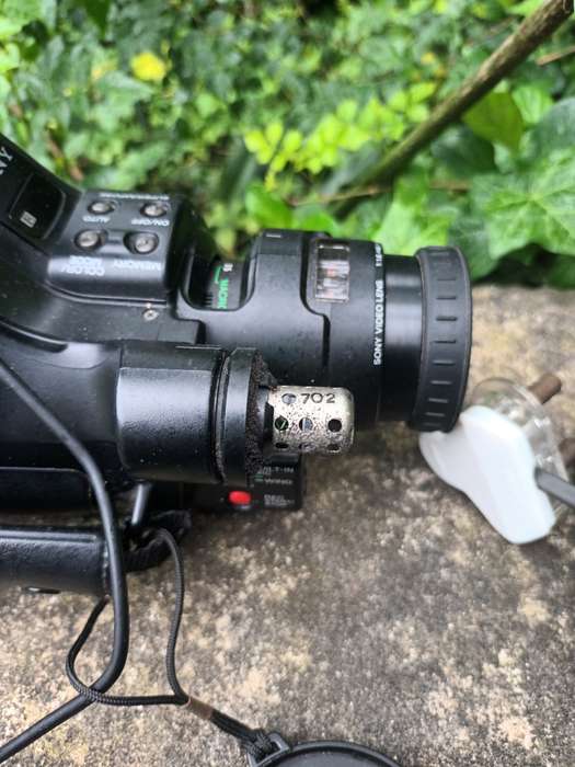Sony Handycam CCD-F455E Video8 Camcorder