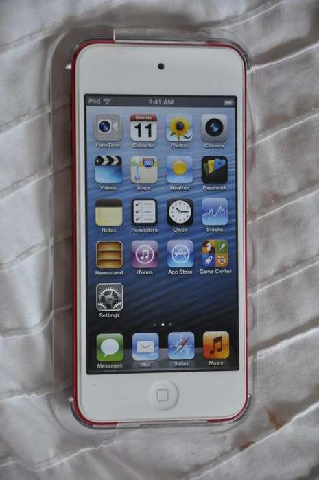 APPLE IPOD TOUCH 64 GB. 5 th generation A1421 ( Special edition red ) with front and back CAMERAS