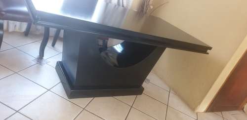 6Seater Dinning room table