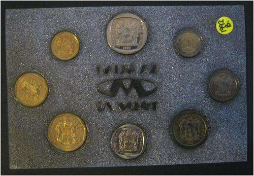 *** 1992 UNCIRCULATED COIN SET - AS ISSUED BY SA MINT ***