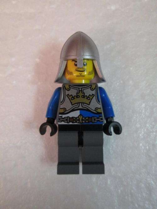 Crown Knight #117 - LEGO Castle & Knights Minifigure