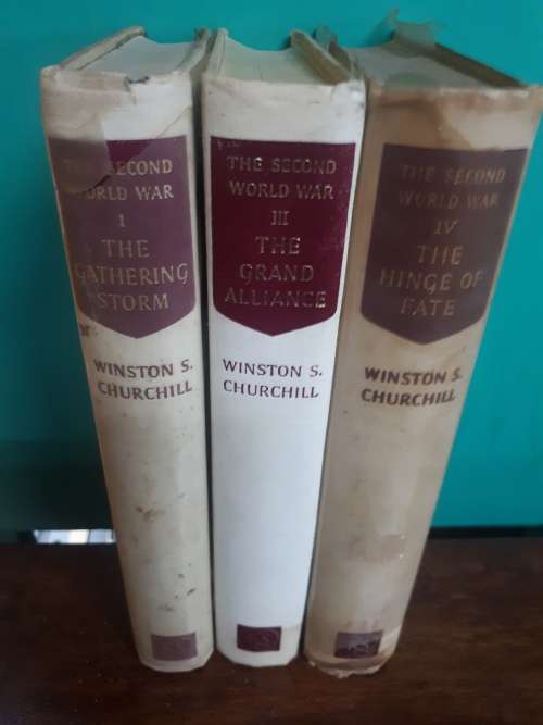 3 Volumes The Second World War - Winston S. Churchill