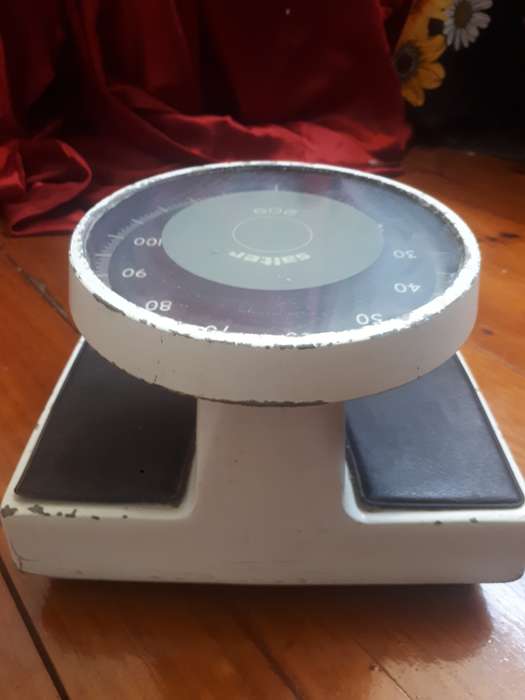 Vintage 1950`s Salter 209 Bathroom Scale