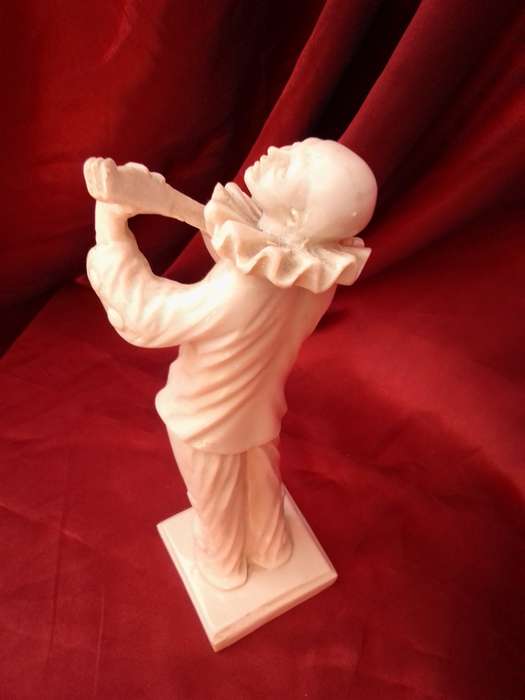 Vintage Resin Figure `Musician`