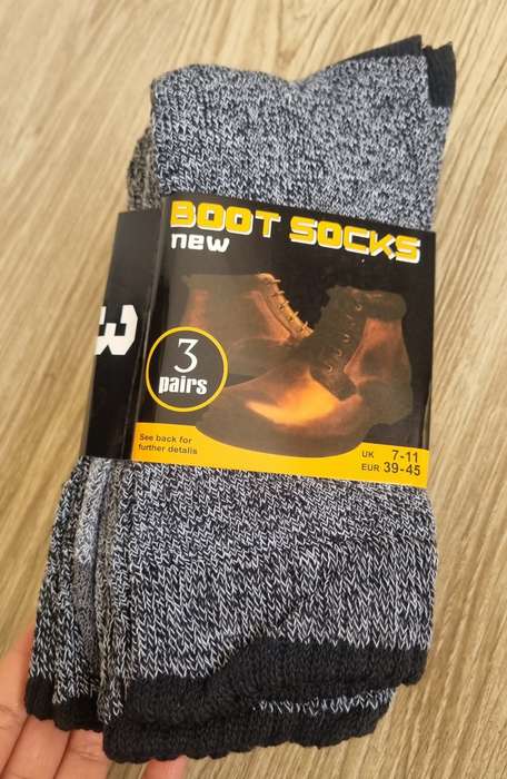MENS extra warm socks...3 pairs