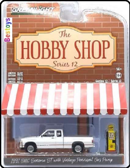 Greenlight Diecast Model Car Hobby Shop GMC Sonora ST Pickup 1991 + Gas Pump Accessory `Pennzoil`