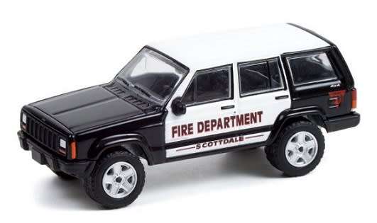 Greenlight Diecast Model Car Fire & Rescue Jeep Cherokee 2000 Scottdale Pennsylvania Fire Dept 1/64