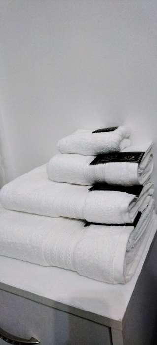 Bristol Big & Soft Towels set of 4