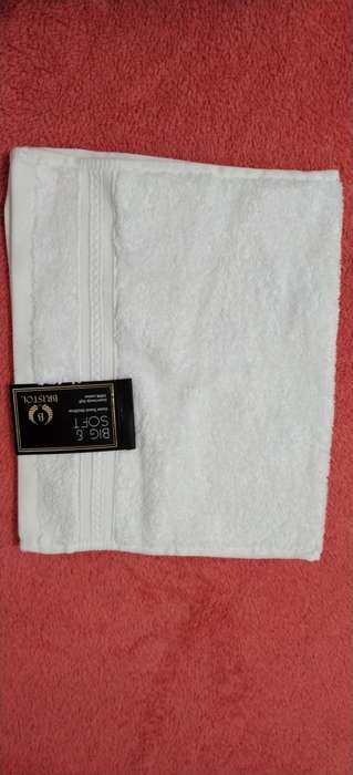 Bristol Big & Soft Towels set of 4