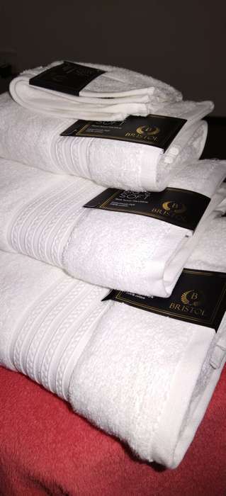 Bristol Big & Soft Towels set of 4
