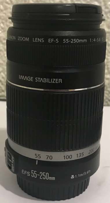 CANON LENS EF-S 55-250mm IMAGE STABLIZER IN GOOD WORKING CONDITION