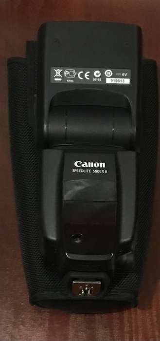 Canon SPeedlight 580EX II Flash - In excellent workIng OFF
