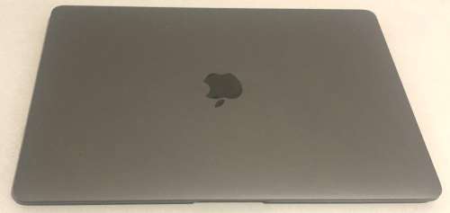 MacBook Air (M1, 2020)  Apple M1 Chip  8GB RAM 256GB SSD Excellent Condition