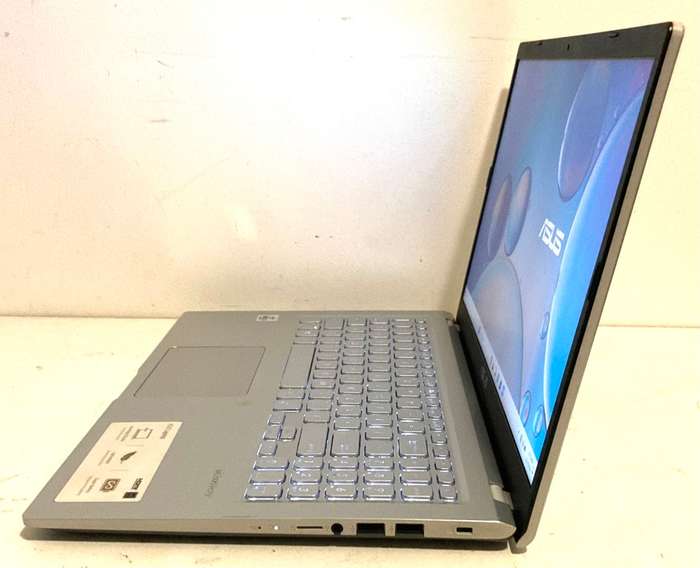 Asus VivoBook X515JA 15.6` i3 10th gen 8GB 256GB ssd Excellent Working Condition