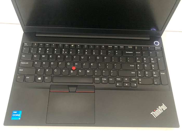 Lenovo ThinkPad Gen2 i5 11th Gen 8gb Ram 512gb SSD Excellent Working Condition