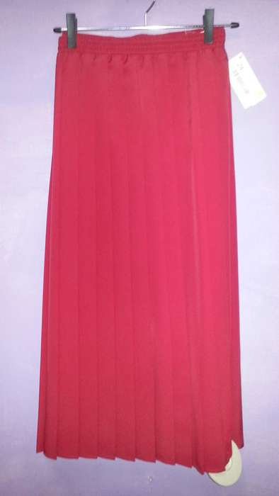 Ladies Skirt brand new size 24 Label "Soft Blouse" quality & style