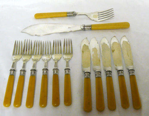 Genuine Bone handle - Fish Set with Servers - RARE!!!