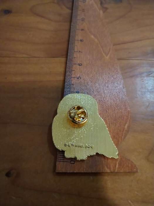 HEDWIG ENAMEL PIN BROOCH - Harry Potter Merch
