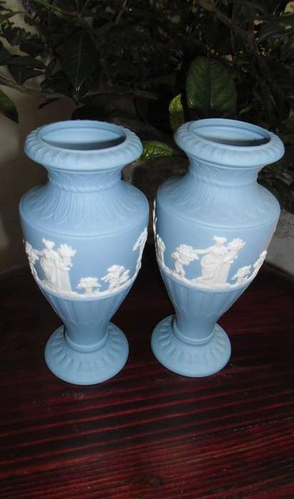 TWO VERY ELEGANT WEDGWOOD MATCHING VASES EXCELLENT CONDITION