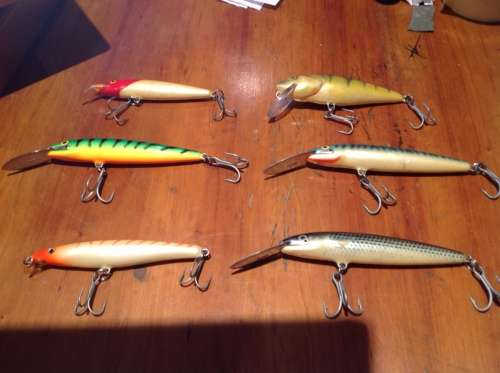 RAPALA AND MANN LURES IN BOX (lot 1)