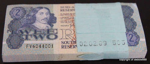 100 x UNC TWO RANDS in SEQUENCE !!! GPC DE KOCK - 1984 (FV prefix)- THIRD ISSUE - A/E - BID PER NOTE