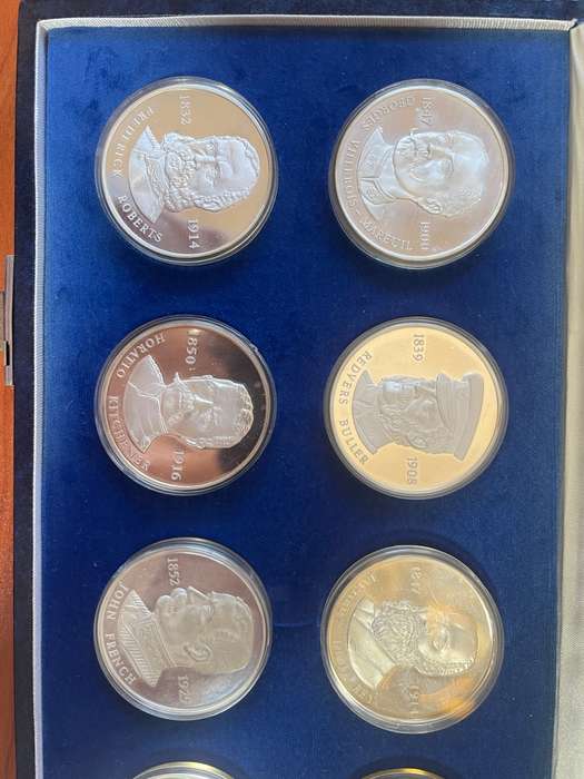 SA Historical Mint - GENERALS OF THE ANGLO BOER WAR - highly collectable 12 SILVER medals