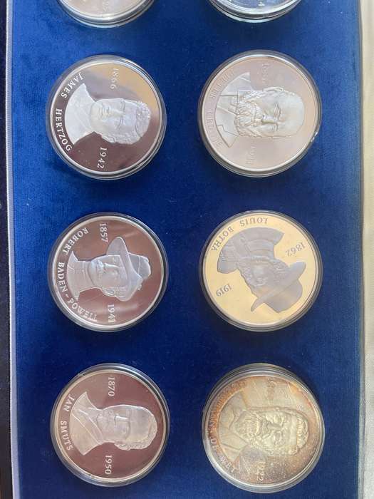 SA Historical Mint - GENERALS OF THE ANGLO BOER WAR - highly collectable 12 SILVER medals