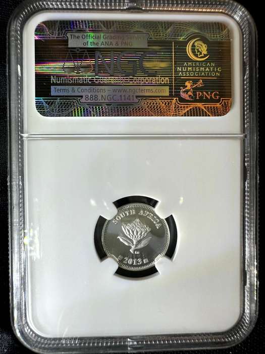 2013***2.5c * class 35 - plain edge***PF70***NGC graded PERFECT COIN