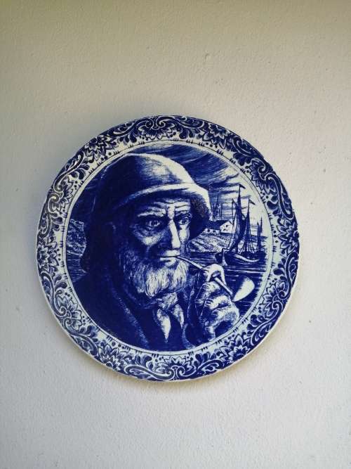 Old Boch, Old Man blue & white wall plate.