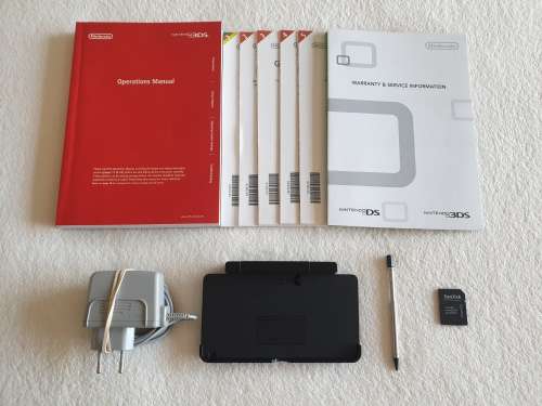 Nintendo 3DS Console + 7 Games + Box (EUR)