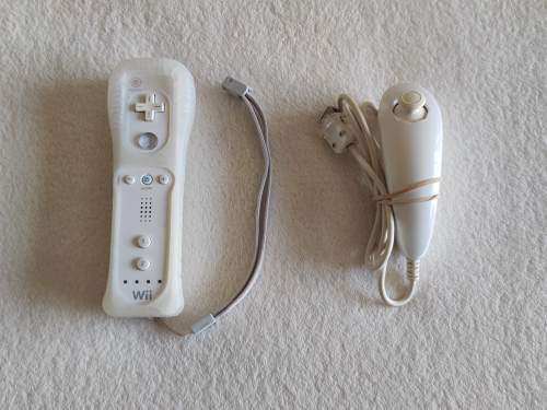 Nintendo Wii Console + 5 Games