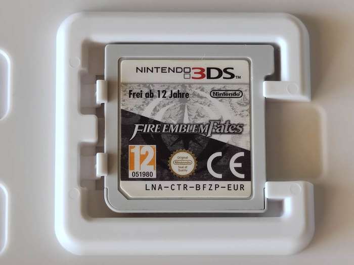 Fire Emblem Fates Limited Edition - Nintendo 3DS Game (EUR)