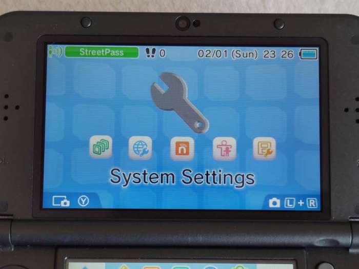 `New` Nintendo 3DS XL Console