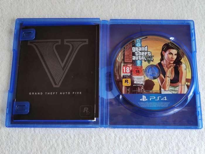 Grand Theft Auto V / GTA 5 - PS4 / Playstation 4 Game