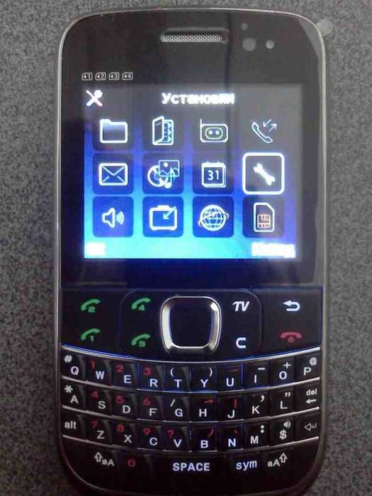 2.2" QVGA Screen Quad-band Four SIM Four Standby cell TV /FM /Bluetooth /Dual Camera/4G Card support