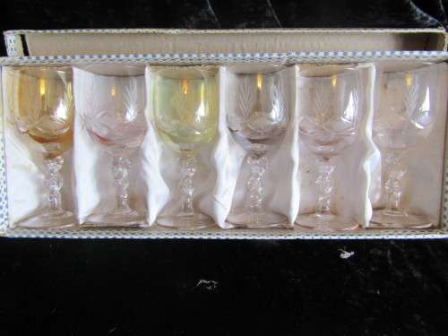 Vintage Servizio Crystal  Opera Coloured Wine Glasses Made in Italy