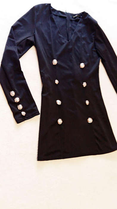Stunning Vintage Style Long-Sleeved Dress - Size S / M