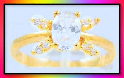 Stunning simulated diamond in 10KGP Ring Size 7