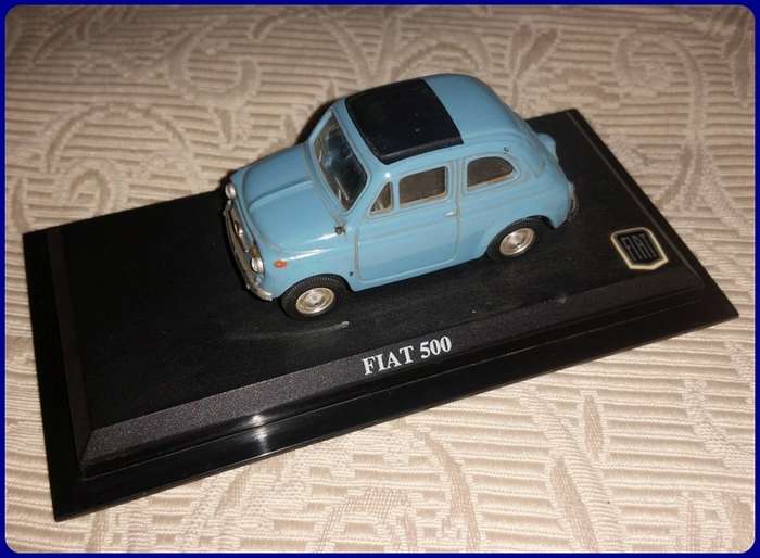 1957 FIAT 500 - 1/43 SCALE - DEL PRADO