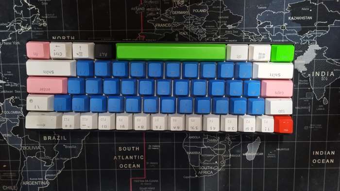 Lot keyboards and mouse